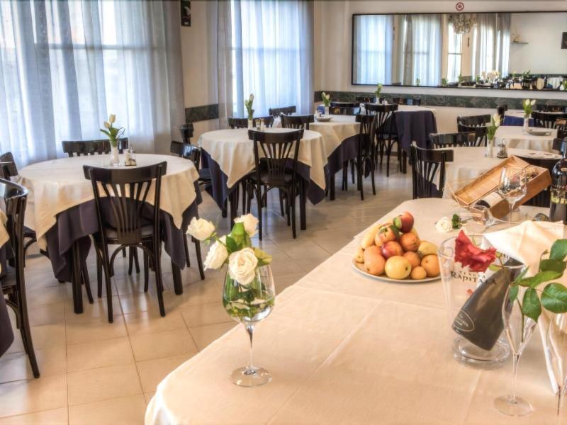 Albergo Aquila Ρίμινι Εξωτερικό φωτογραφία